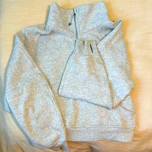 Lululemon (LIKE NEW) Scuba Oversized Funnel-Neck Half Zip **only worn 3 times**
